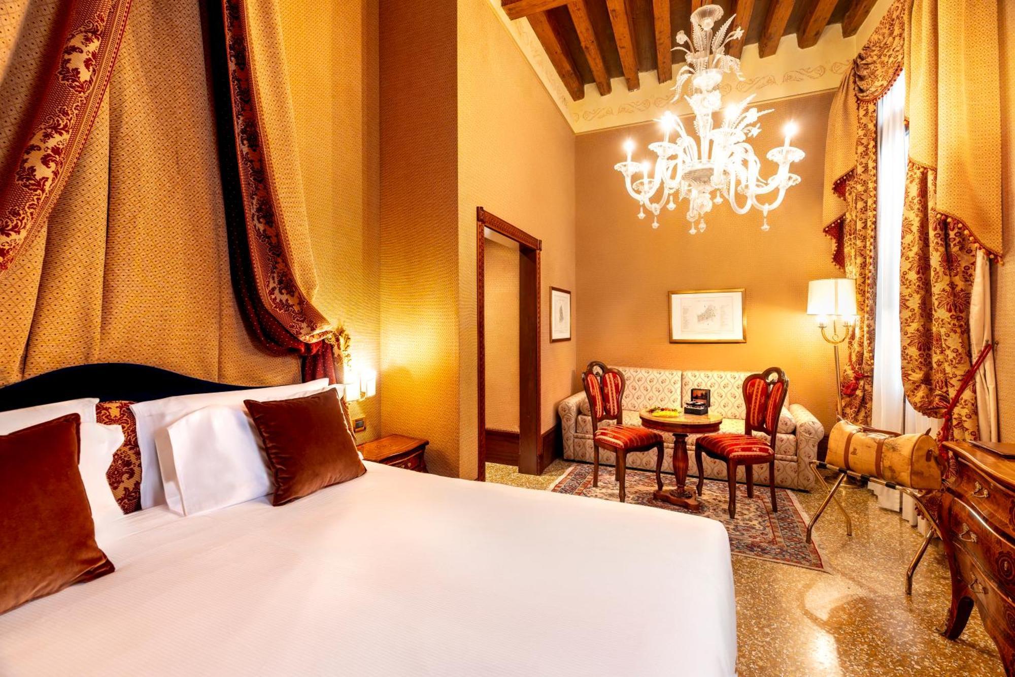 Hotel Al Ponte Dei Sospiri Venice Exterior photo